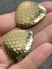 Vintage 1.3” Triangular Textured Gold Tone Retro Drop Earrings