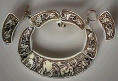 Vintage Bib or Collar Style Necklace and matches Earrings