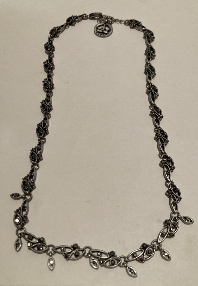 Crown Trifari Antique Silver Tone Marcasite Dainty Leaf Petal Chain 16″ Necklace
