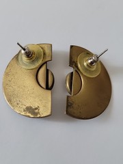 Vintage Mexico Style Carnelian Cabochon Brass Copoer Post Earrings 1.25″t×.75″w