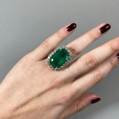 Vintage 21 Ct Lab Colombian Emerald & Lab Diamond Cluster Ring Circa 1980s