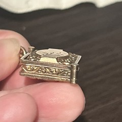 Antique 9.18g Victorian Etruscan Rare Slide Open Locket Pendant Etched Gold Fill