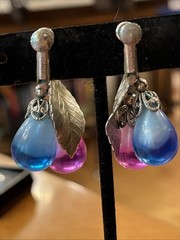 Vintage Napier Cumquat Blue Pink Dangle Drop Clip On Earrings Silver Tone Pat #