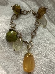 Vintage Boho Art Glass Charm Bracelet Gold Tone Wire Wrapped Amber Green Beads