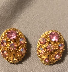 Vintage Mid Century Pink AB Crystal Oval Cluster Earrings Filigree Gold