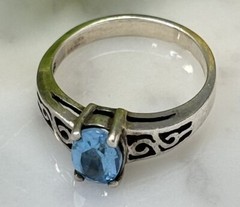Vtg Signed RDC Sterling Silver 925 Topaz Solitaire Cut Out Scroll Band Ring Sz 5