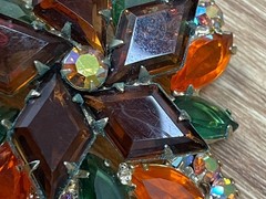 Vintage Juliana D&E Topaz Amber Green Rhinestone Brooch Clip-On Earrings Set