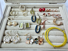 14 Pairs mix Gold Tone VTG Pierced Earrings LOT Enamel 1990s modern colorful y2k