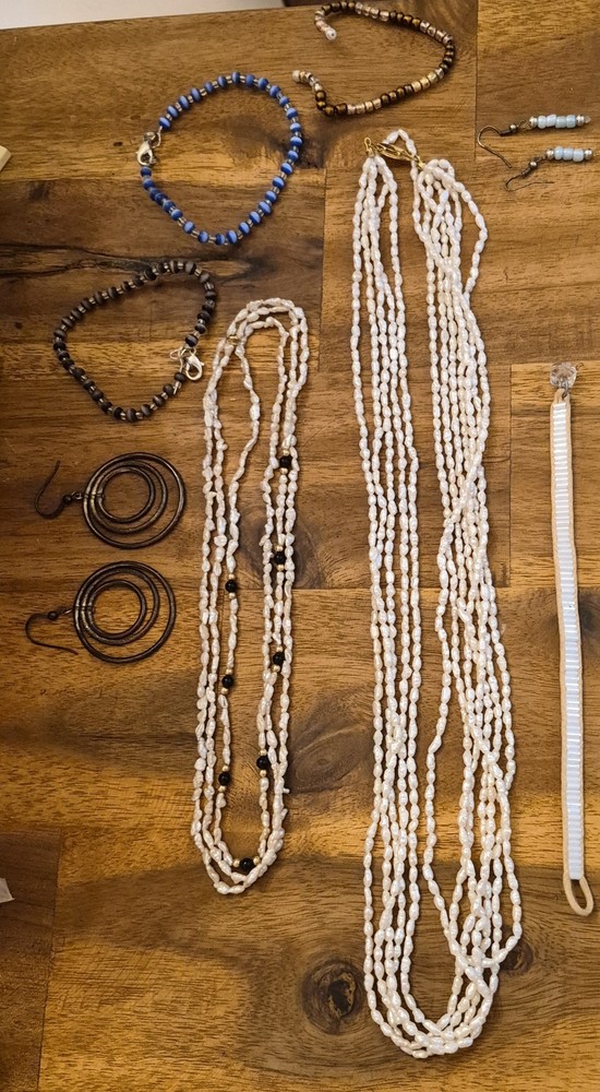 Vintage Estate Jewelry Lot 5 Strand Rice Pearl Necklace Paparazzi Leather Pouch