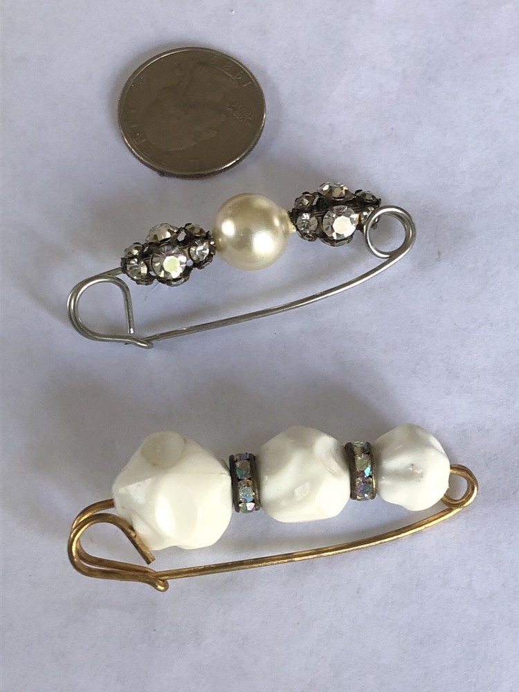 Vintage Set Of 2 Saftey Pin Brooches With Rhinestones