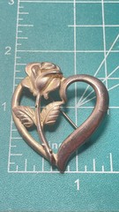 Gold Tone Heart Rose Brooch Pin Signed RDC Vintage 1.75″ X 1.25″