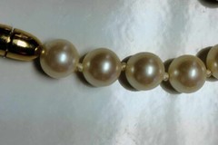 2 VINTAGE FAUX PEARL ROUND BEAD STRAND NECKLACES -16″