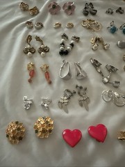 Lot Of 50 Clip On Earrings, Lisner Butterfly, Trifari And Other Brands