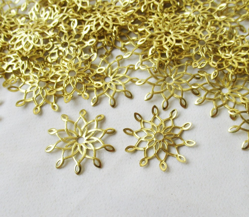 100pcs Chinese Knot Brass Filigree 24mm Vines Jewelry Making Finding