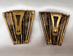 ANTIQUE ART DECO PAIR DRESS CLIP ADORNMENT RARE SET 2 GREEN EMERALD GOLD BRASS