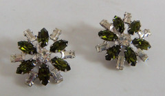 Vtg Signed B David Necklace Bracelet Earrings Set in Box w/Pamphlet Green Clear