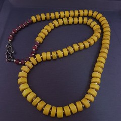 Antique African Sunburst Yellow Tire Glass Bead Necklace 24in 6.2–10.1mm