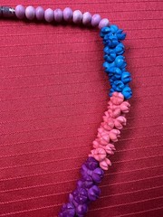 VTG Necklace L:21″ (53 cm) W:0.5″ (12mm) Coloured Plastic Beads Barrel Clasp