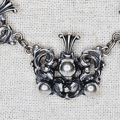 Vintage Mid-Century MN 835 Silver Traditional Floral Design 3D Necklace