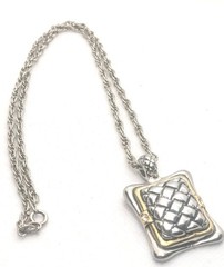Vintage Silver And Gold Tone Pedant Necklace 22in.