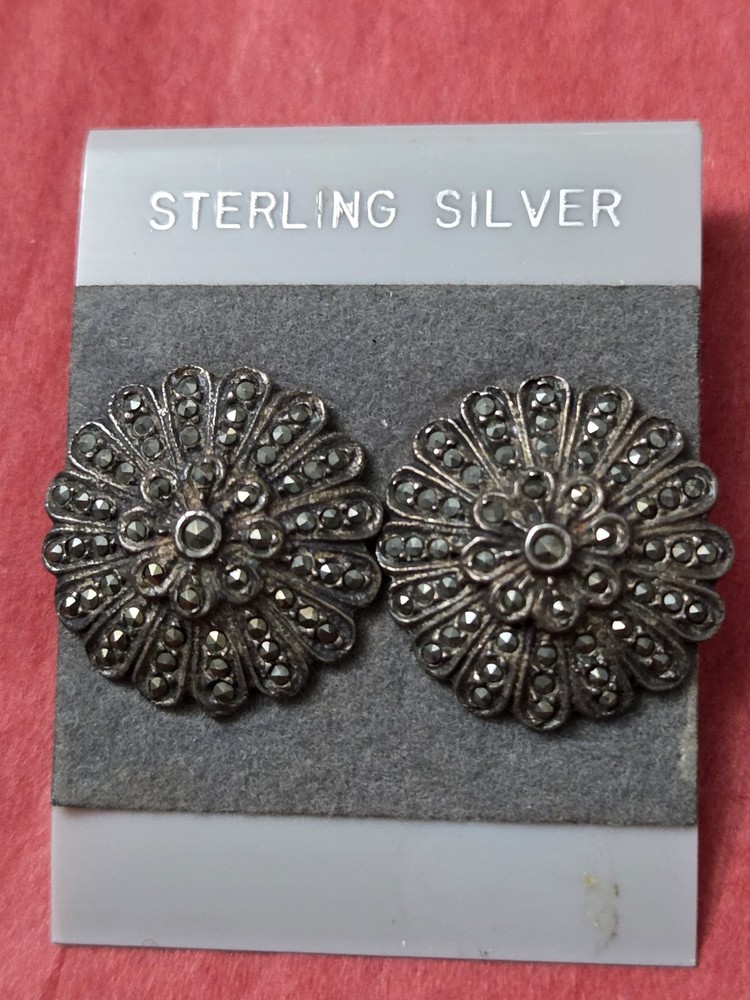 ND 925 Marcasite Pave Sterling Silver Domed 6/8″ Flower Earrings Stud 6 grams
