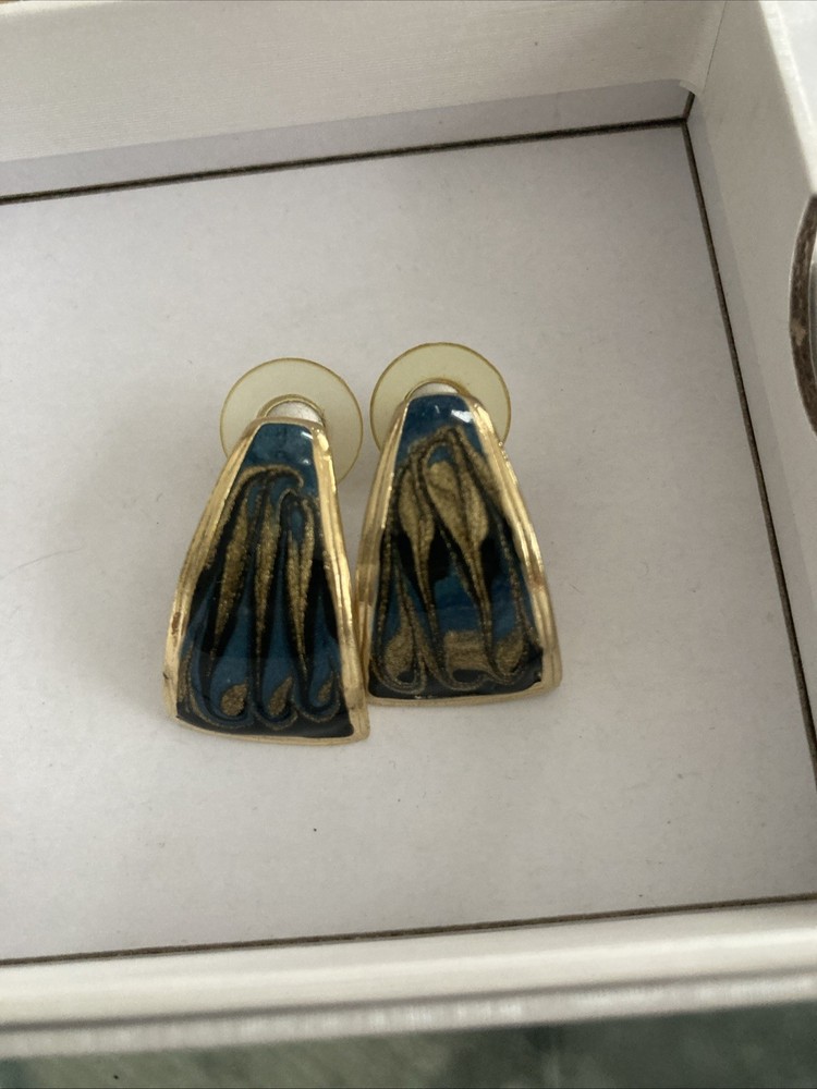 Vintage Earrings Pierced Post Huggie Multicolored Enamel Goldtone 1 Inch…