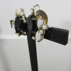 Vintage Milk Glass Earrings Black Glass Rhinestone Gold Tone Clip Ons