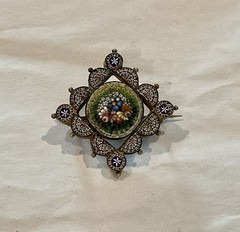ANTIQUE VICTORIAN VATICAN ITALY MICRO MOSAIC ONE INCH FLORAL BROOCH PIN