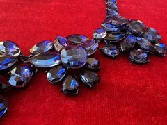 Vintage 1950s 1960s Montana Blue Heliotrope Rhinestone Flower Necklace