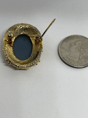 Vintage INCOLAY Oval Blue & White Cameo of Cupid & Psyche Pin Brooch