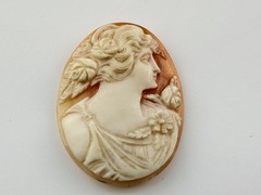 Vintage Loose Hand Carved Shell Cameo Woman Flowers in Hair 1.25 Inch x 1 In 5g