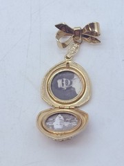 Vintage Bow Locket Pin Brooch Gold Tone Green Stone Rhinestones Original Photos