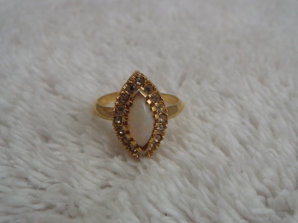18 KT Gold Plated Crystal Opal Ring ~ Size 5.5 (K5)