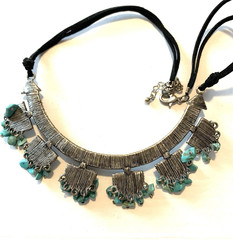 Vtg Faux Turquoise Stone Dangles & Antiqued Silver Tone Necklace ~17″ Boho Chic