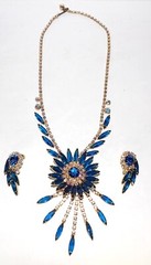 GORGEOUS DELIZZA & ELSTER JULIANA BOOK PIECE BLUE SUNBURST NECKLACE AND EARRINGS