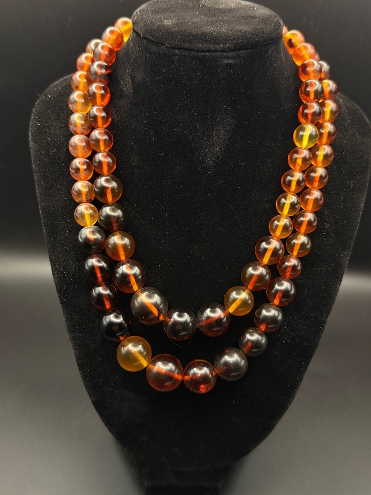 Vintage Castle cliff Amber-Lucite Bead Necklace 15.5” Graduated Brown Yellow