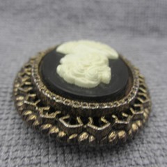 Vintage Cameo Brooch Early Plastic On Black Glass Gold Tone Frame