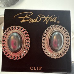 Four Pair lot of vintage Birch Hill clip on earrings. lot deadstock 90s vtg