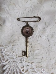 General Nathan Bedford Forrest HIstorical Cameo Brooch, Kilt Pin, Timeless!