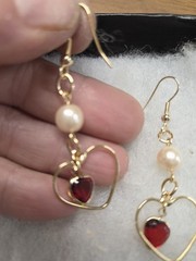 Vtg gold tone pierced Heart Bezel faux pearl Earrings