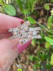 VINTAGE 14K WHITE GOLD CHAMPAGNE & WHITE DIAMONDS SPRAY CROSSOVER COCKTAIL RING