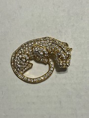 VTG Trifari Leopard Brooch Pin – Gold Tone w/Clear Pave Rhinestones
