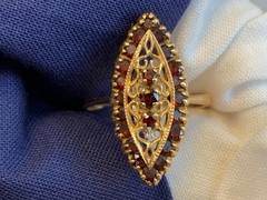 Vtg 18K Yellow Gold Ring 5.2g Fine Jewelry Size 7.75 Band Garnet Color *READ*