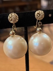 Vintage Napier Huge Pearl Cabochon Filigree Gold Dangle Drop Clip On Earrings