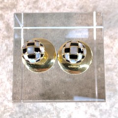 Tiffany & Co. 18K 750 Yellow Gold Mother Of Pearl and Onyx Mosiac Cufflinks with