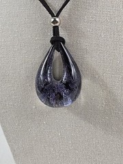 Beautiful Vintage Murano Glass Tear Drop Pendant Necklace – Purple & Black Italy