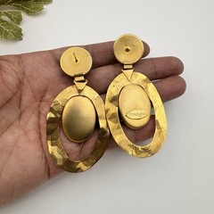 Vintage Nicolas Frangos Gold Tone Mother Of Pear Black Resin Dome Earrings