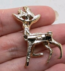 Vtg Gerrys Reindeer Brooch Pin Gold Tone Enamel Holly Sprig Christmas Mistletoe