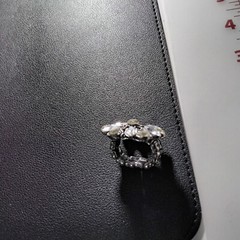 1 PIECE-VINTAGE SILVER TONE STRETCH ACRYLIC RHINESTONE COCKTAIL RING