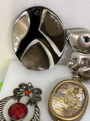 pendant lot gold tone silver tone brass multicolor stones vtg beautiful pieces
